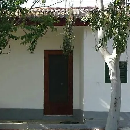 Ulisse Calabria Κάμπινγκ *